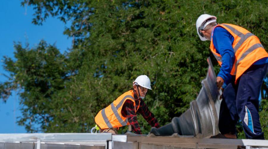 Expert top industrial roofings services in Schlater, MS